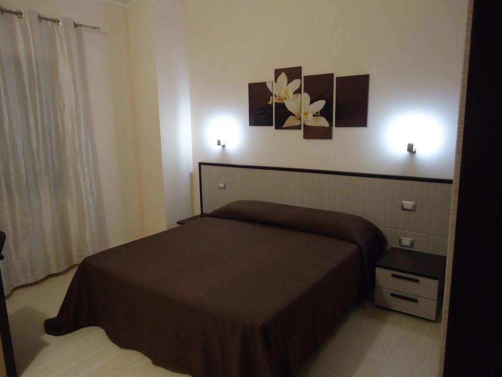 B&B L'Aurora Pula Habitación foto